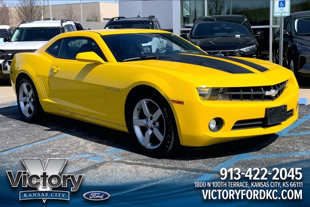 2011 Chevrolet Camaro 2LT Coupe RWD