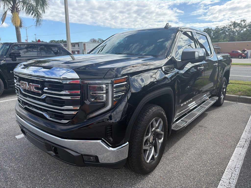 2025 GMC Sierra 1500 SLT Crew Cab 4WD