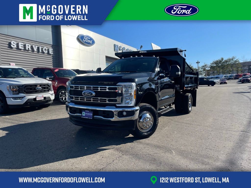 Black Metallic 2024 Ford F-350 Super Duty Chassis Pickup Truck Four-Wheel Drive Automatic