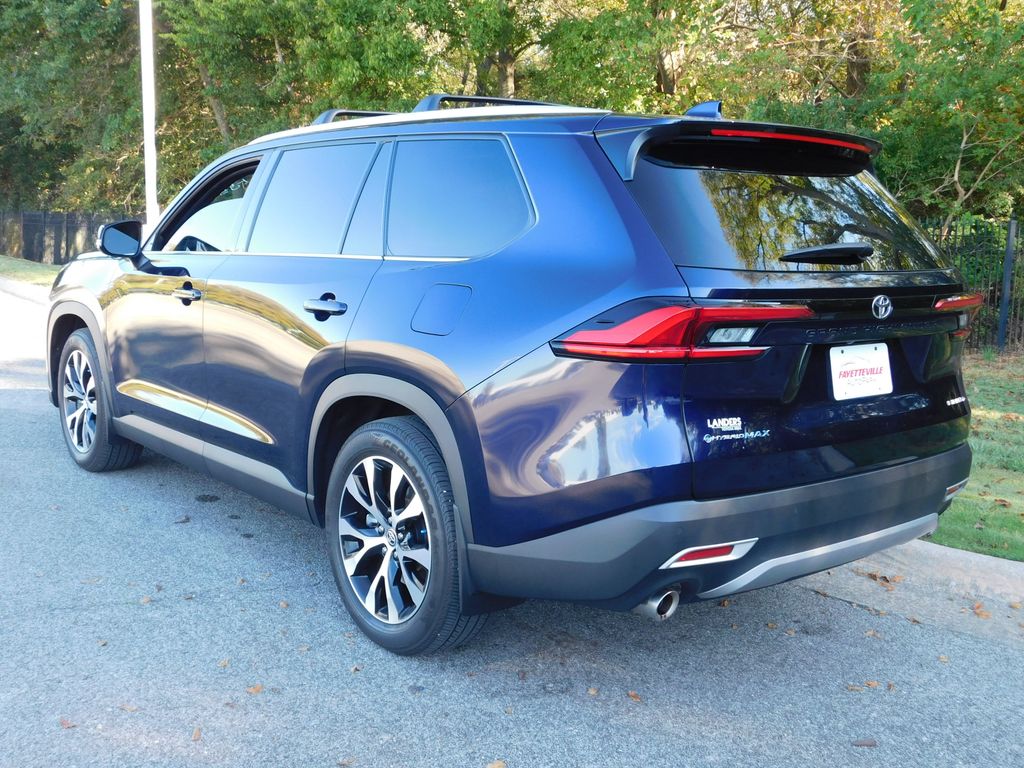 Thumbnail: 2024 Toyota Grand Highlander - 10