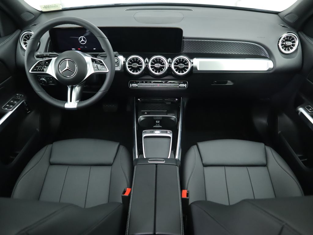 Thumbnail: 2025 Mercedes-Benz GLB - 13