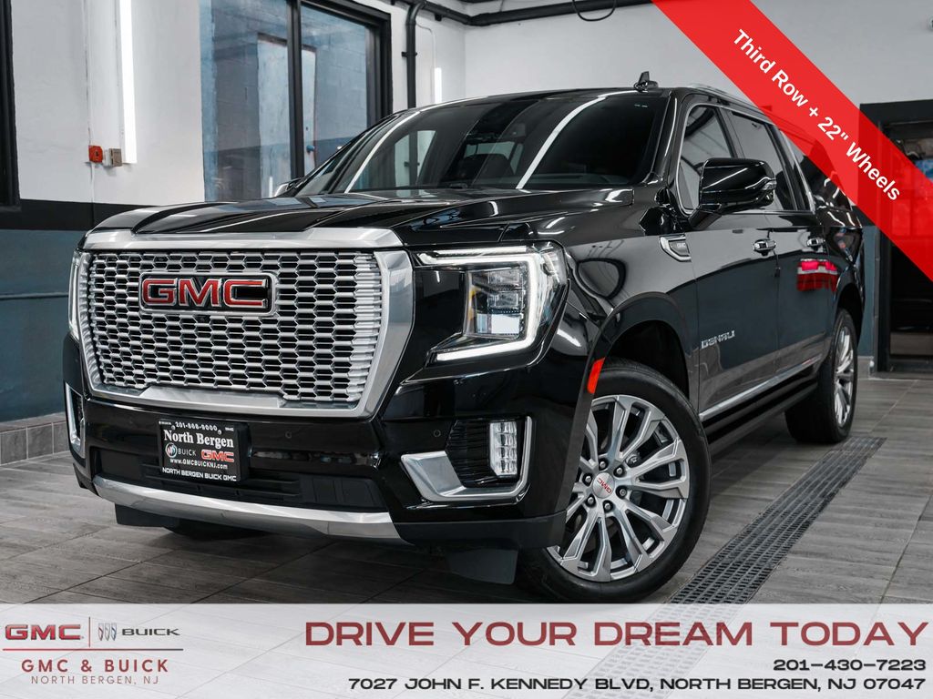 Onyx Black 2022 GMC Yukon XL SUV / Crossover Four-Wheel Drive 
