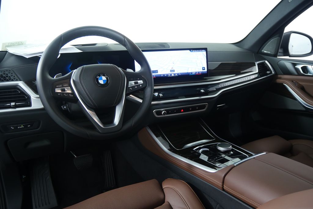 Thumbnail: 2025 BMW X5 - 18
