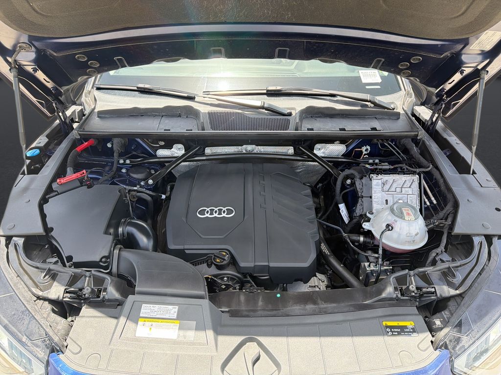 Thumbnail: 2021 Audi Q5 - 14