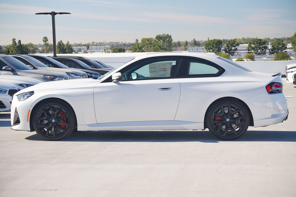 Thumbnail: 2026 BMW 2 Series - 4