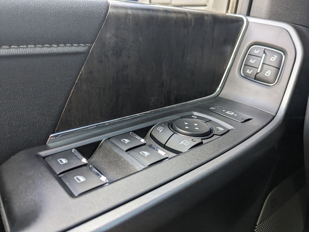 2025 Ford F-250 Super Duty Lariat