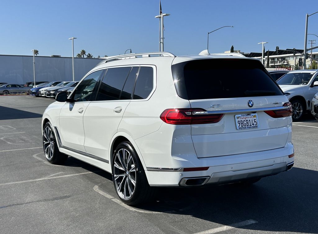 2022 BMW X7 xDrive40i 3