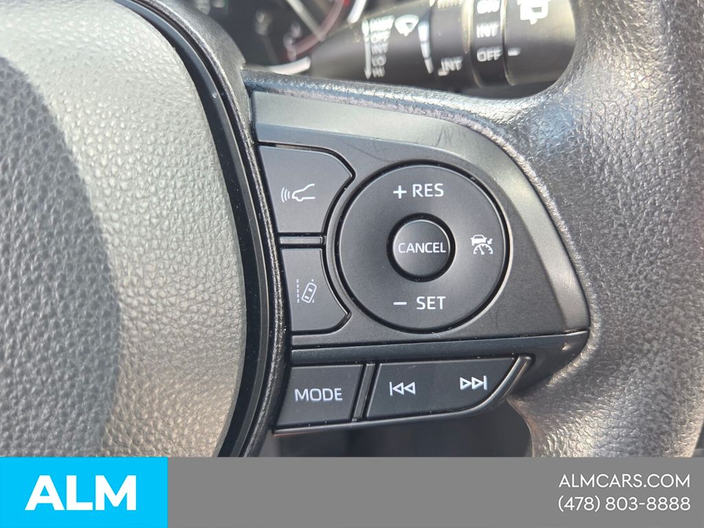 Used 2025 Red Toyota XLE image 27