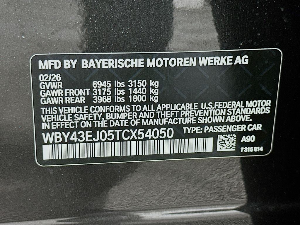 Thumbnail: 2026 BMW i7 - 24