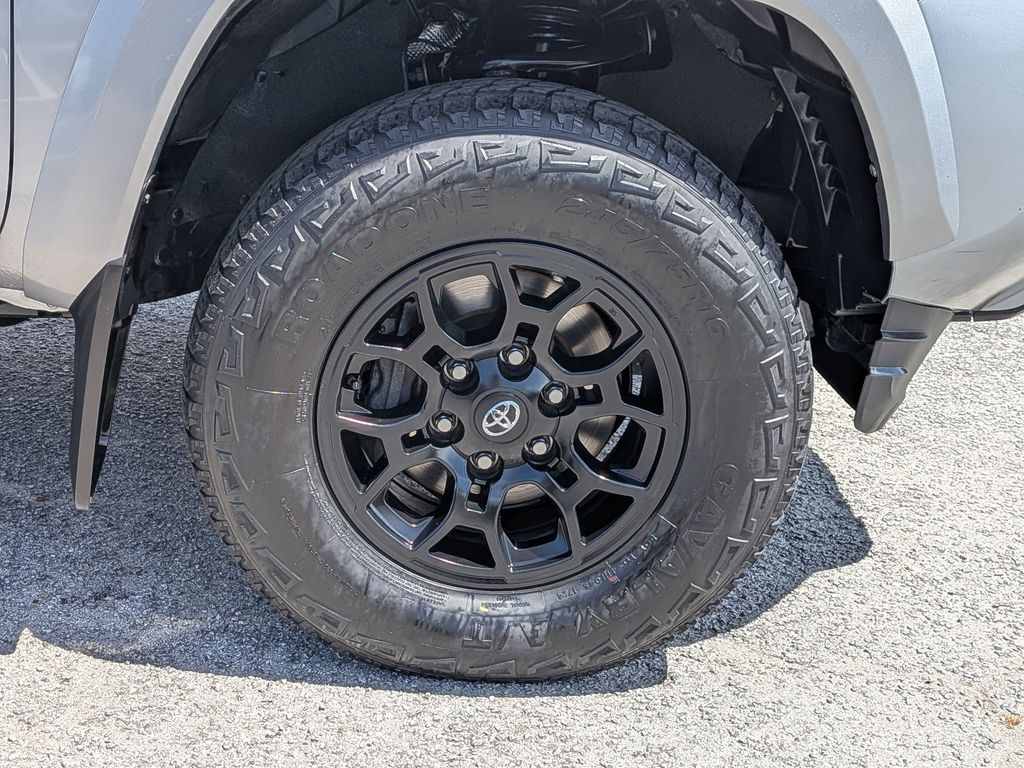 2022 Toyota Tacoma SR5 V6