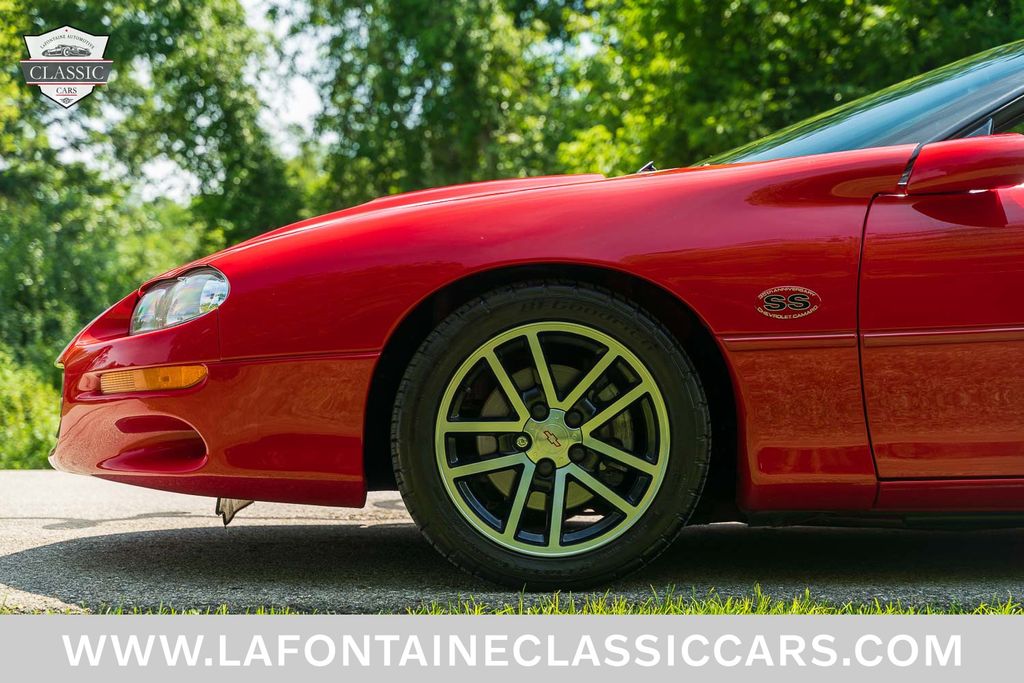 2002 Chevrolet Camaro 104