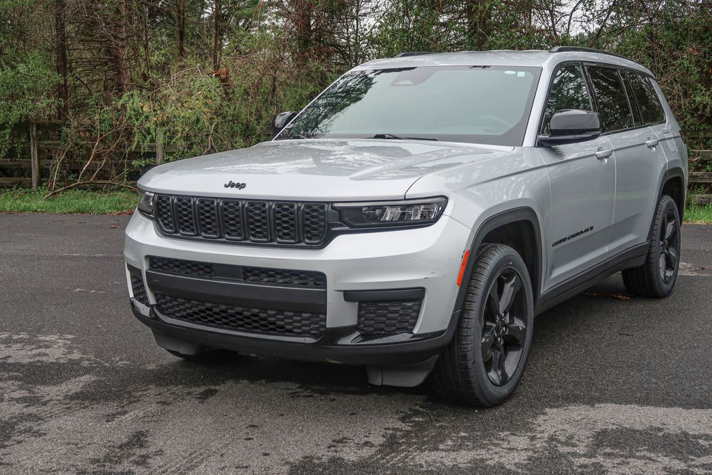 2023 Jeep Grand Cherokee L Altitude 4x2