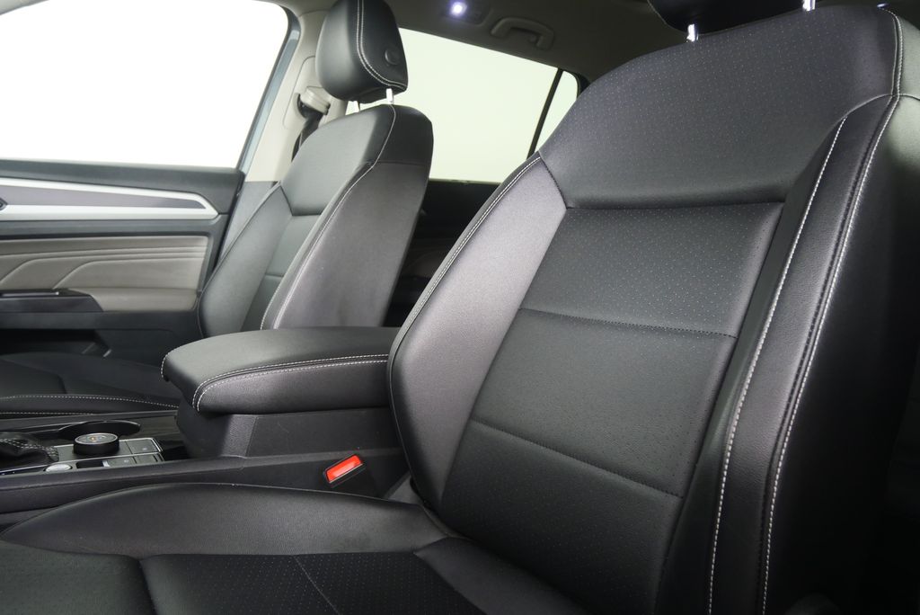 Thumbnail: 2021 Volkswagen Atlas - 10