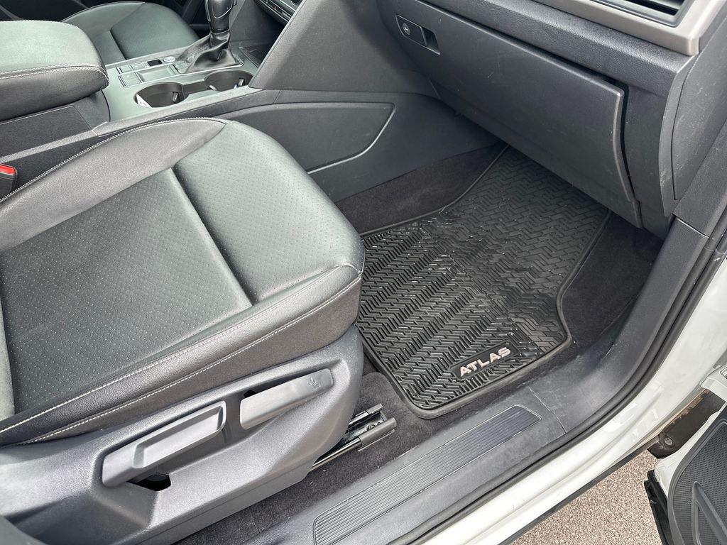 Used Car 2021 Volkswagen Atlas  3.6l V6 Se W/technology For Sale Under $25,000 In Austin, Texas