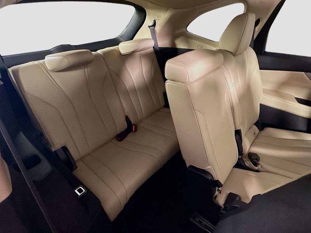 used 2024 Acura MDX car, priced at $38,999