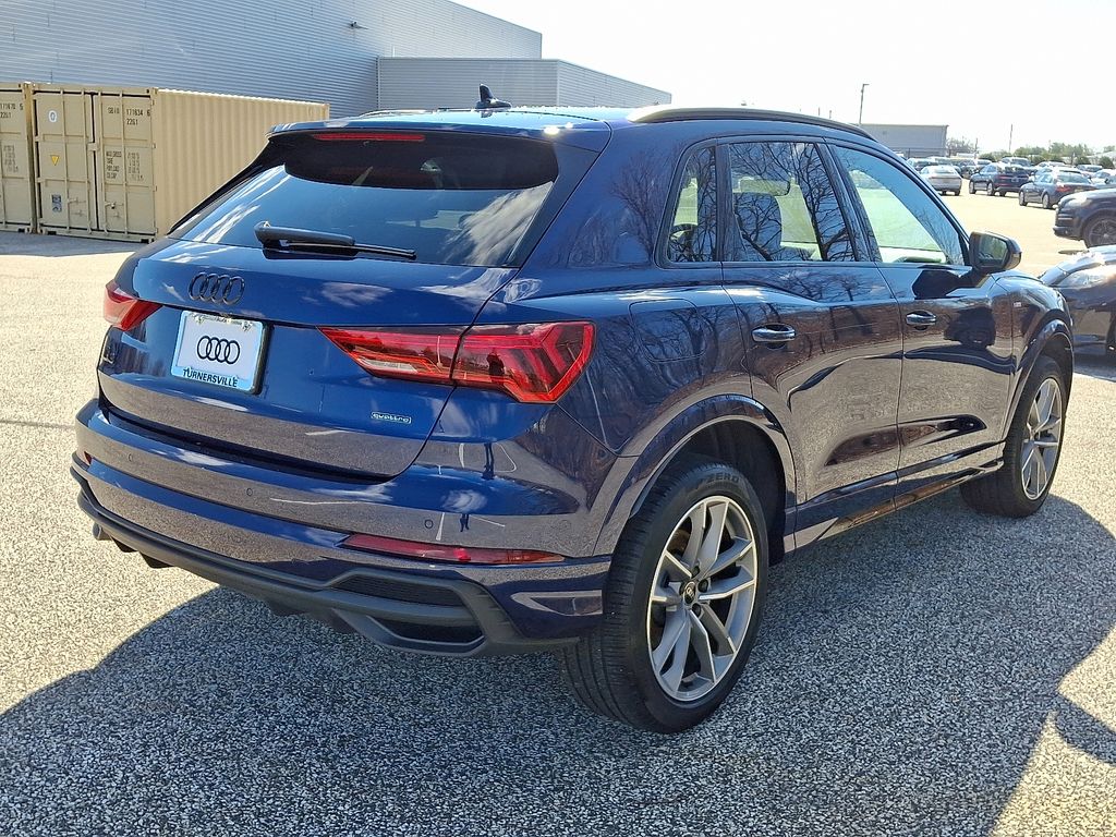 Thumbnail: 2025 Audi Q3 - 5