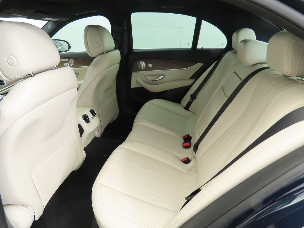 2017 Mercedes-Benz E-Class E 300 24