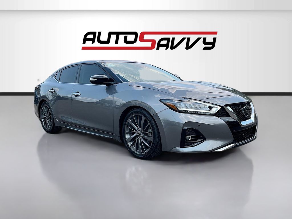 2023 Nissan Maxima Platinum's photo