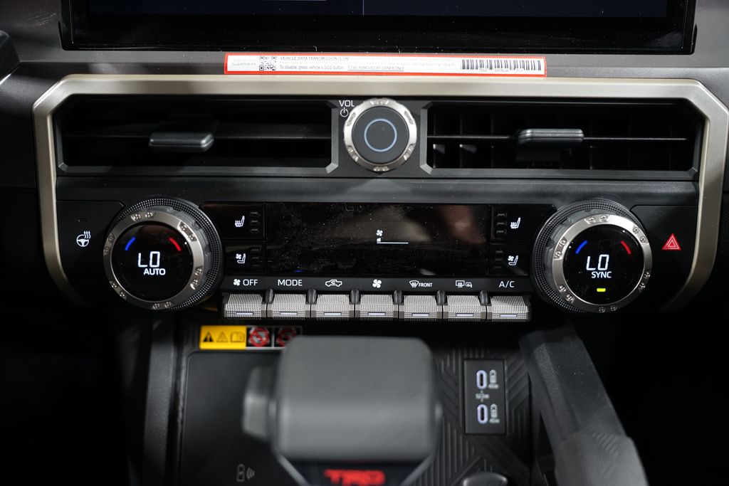 2025 Toyota Tacoma TRD Off-Road 23