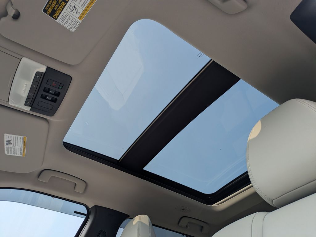 2025 Mitsubishi Outlander Plug-in Hybrid Platinum Edition - Photo 21