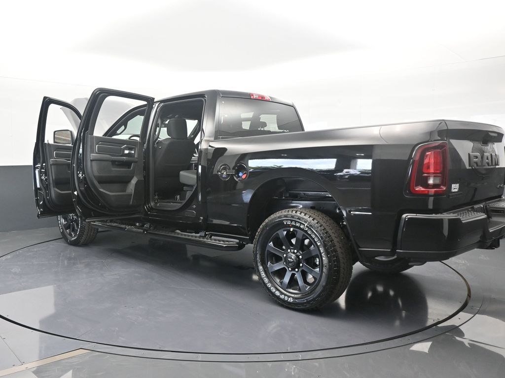 New 2026 Diamond Black Crystal Pearlcoat Ram Big Horn image 76