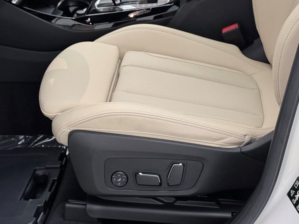 Thumbnail: 2024 BMW X3 - 30