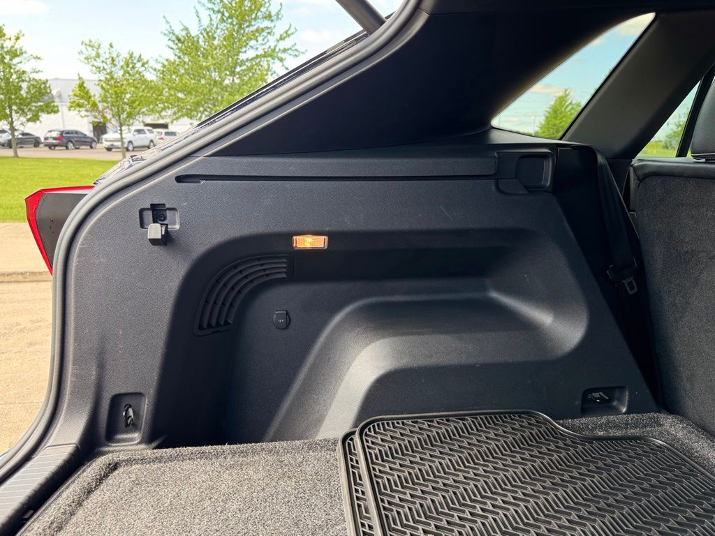 2022 Volkswagen Atlas Cross Sport 3.6L V6 SE w/Technology photo