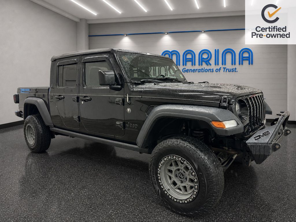Black Clearcoat 2020 Jeep Gladiator Pickup Truck Four-Wheel Drive 8-Speed Automatic