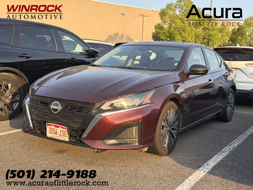 Garnet Pearl 2025 Nissan Altima Sedan Front-Wheel Drive Continuously Variable Transmission