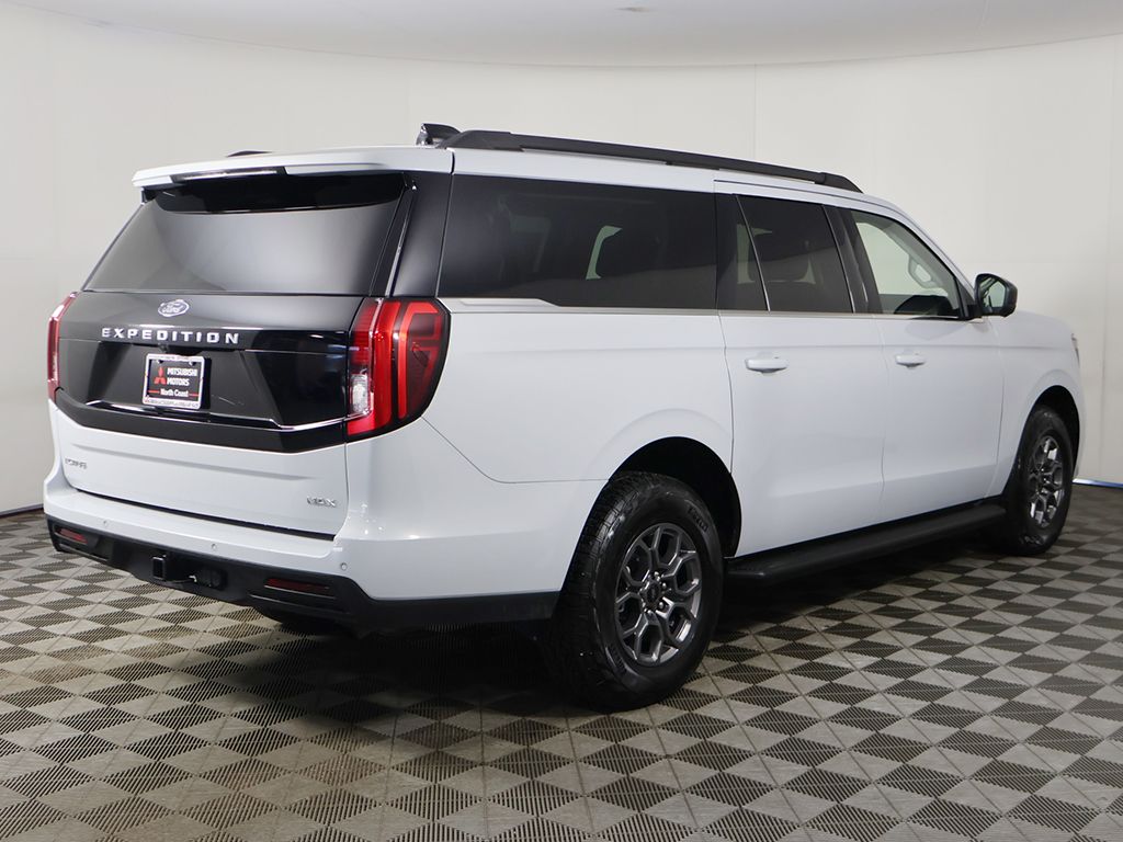 Used 2025 Silver Ford Active image 11