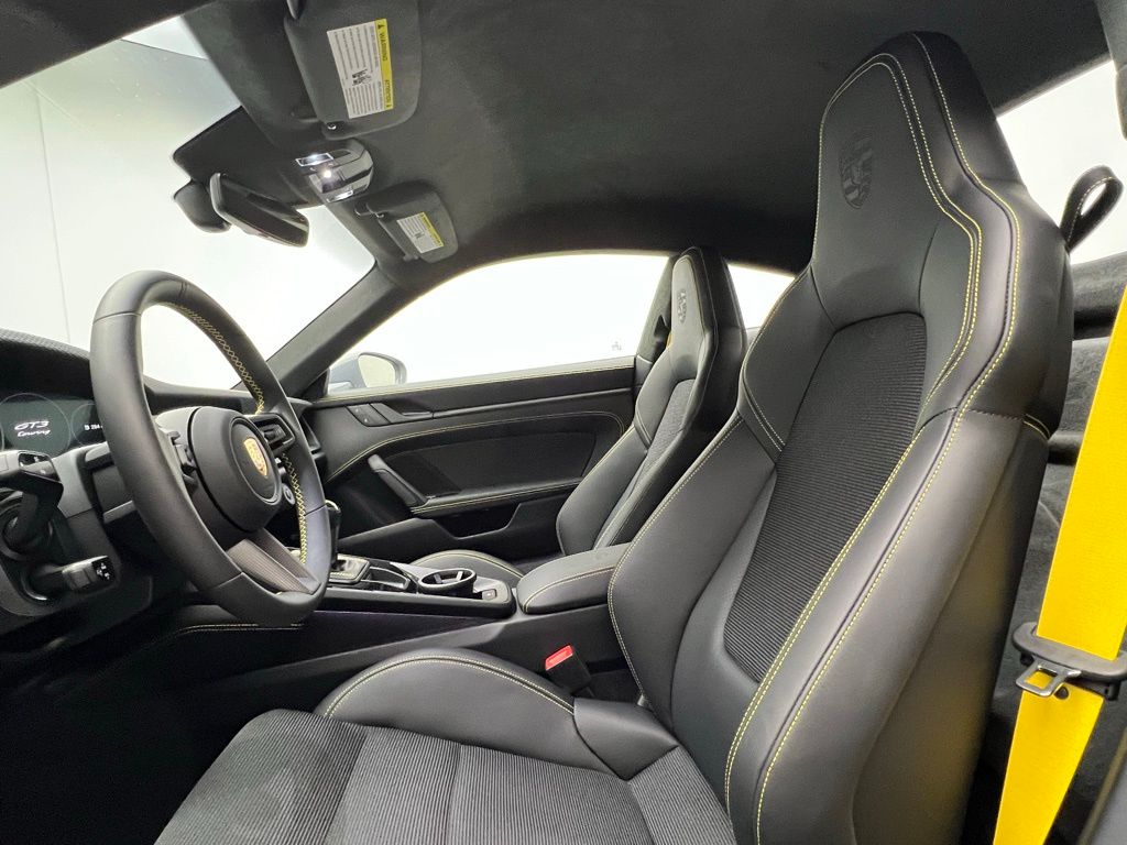 Thumbnail: 2024 Porsche 911 - 5