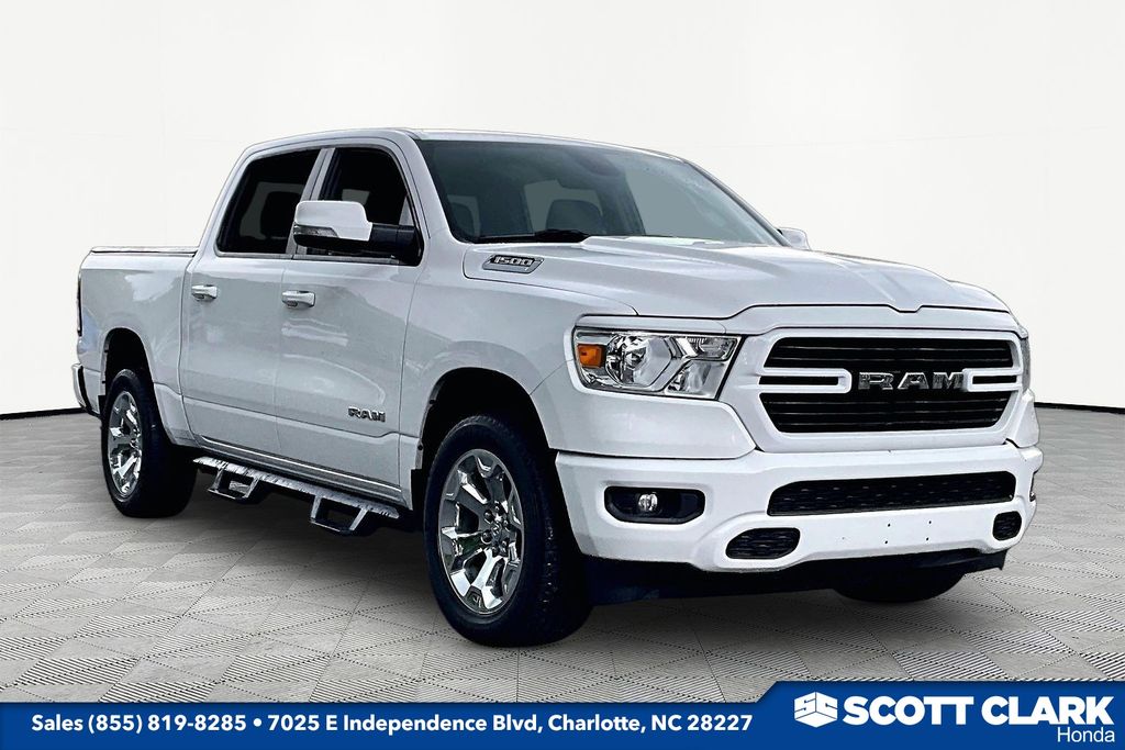 2019 RAM 1500 Big Horn/Lone Star 4x4 Crew Cab 5'7's photo