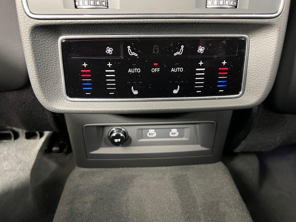 Thumbnail: 2025 Audi Q7 - 27