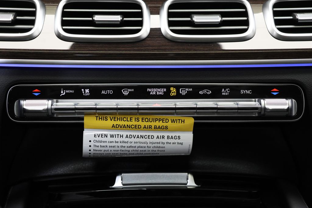 Thumbnail: 2026 Mercedes-Benz GLE - 27