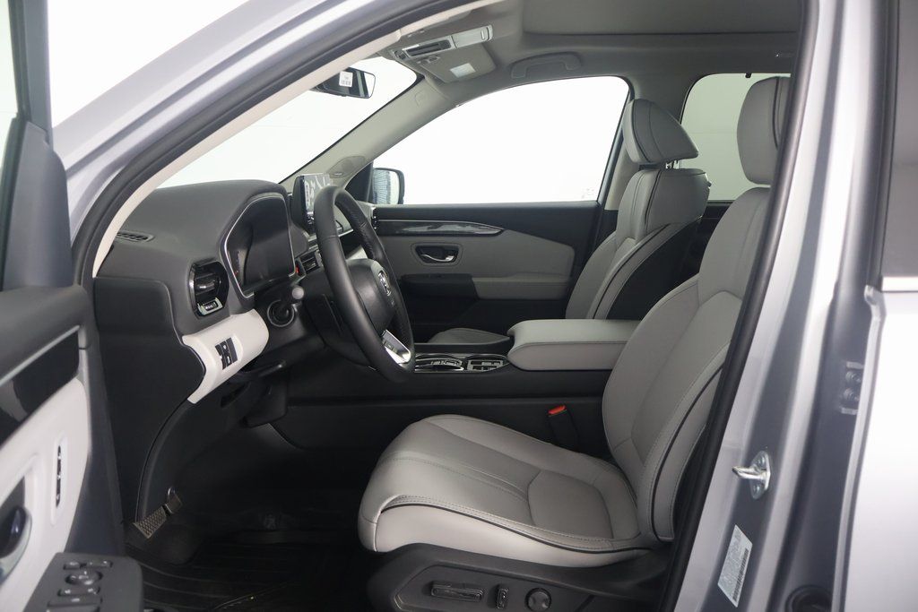 2025 Honda Pilot Elite 5