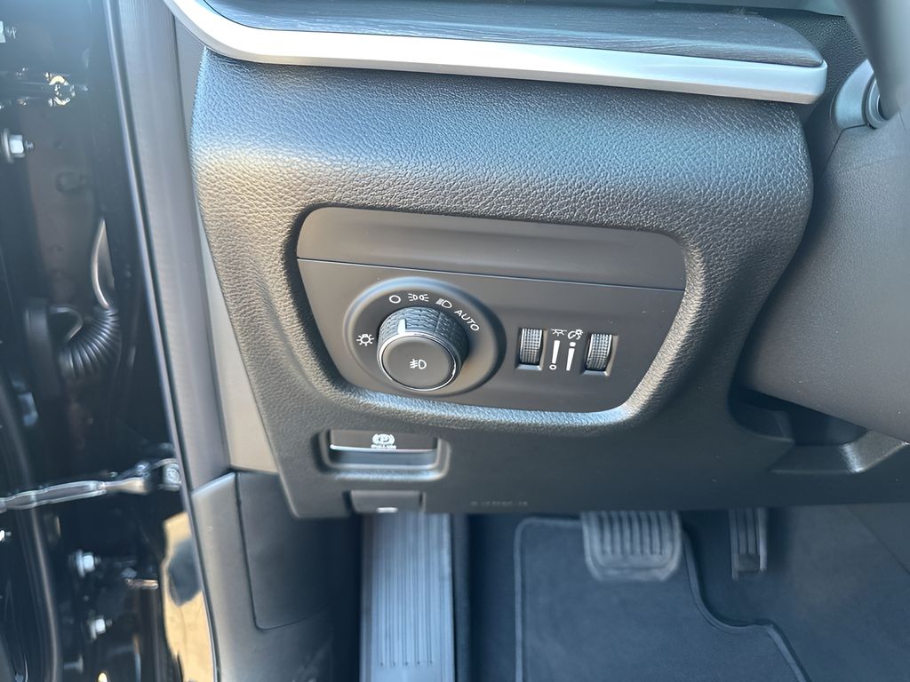 New Car 2025 Jeep Grand Cherokee  Limited For Sale Under $40,000 In Austin, Texas