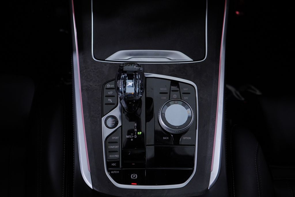 Thumbnail: 2022 BMW X5 - 14