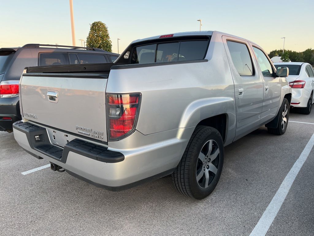 Thumbnail: 2014 Honda Ridgeline - 3