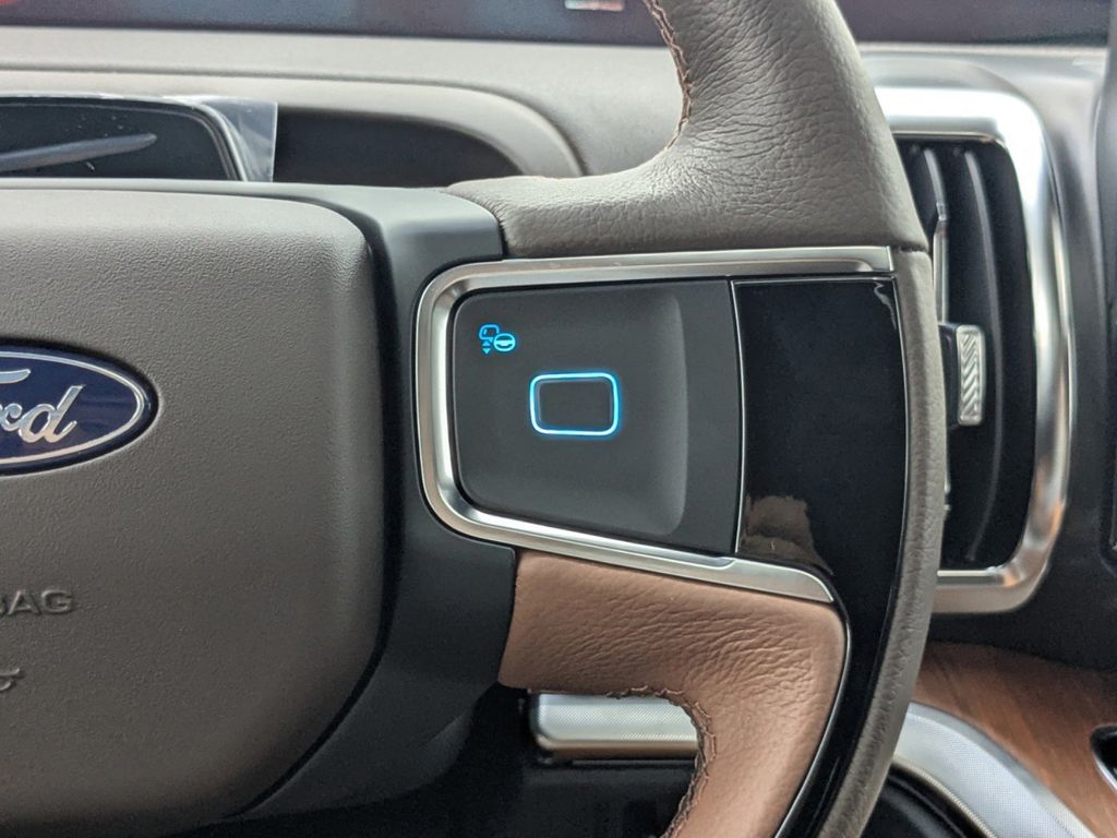 2025 Ford Expedition King Ranch