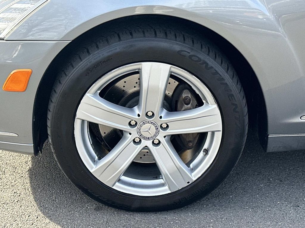 Thumbnail: 2011 Mercedes-Benz S-Class - 14