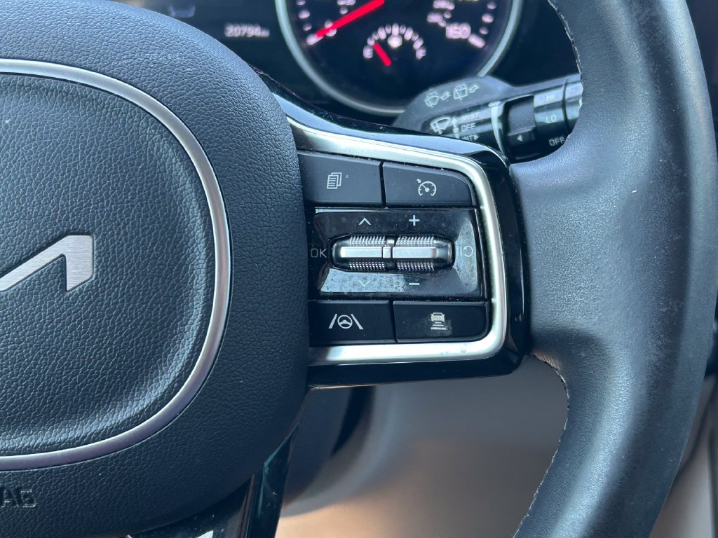 Used 2023 Kia Carnival Van