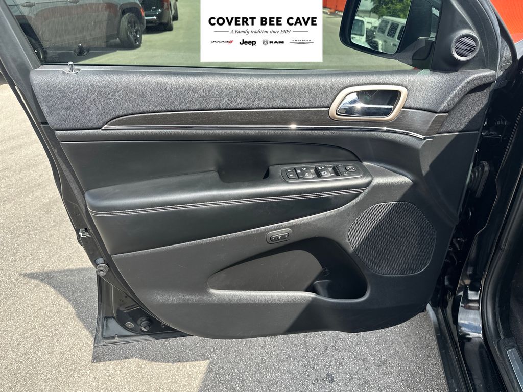 Used Car 2017 Jeep Grand Cherokee  Limited For Sale Under $15,000 In Austin, Texas