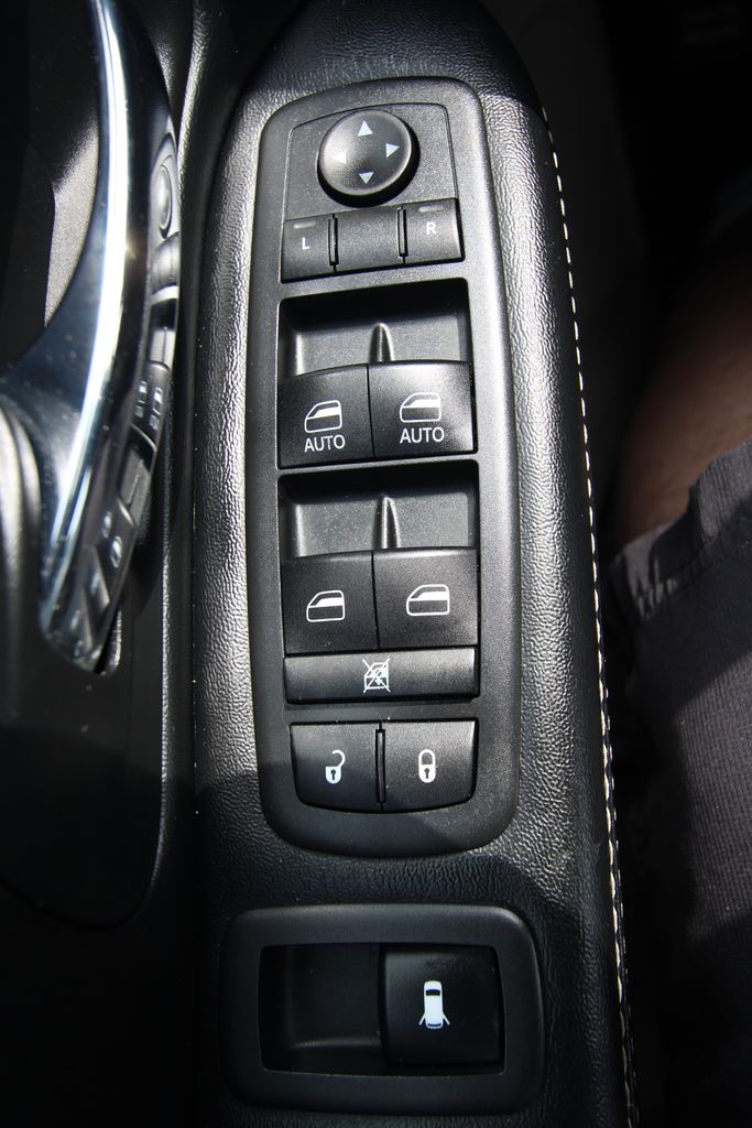 Used 2019 Dodge Grand Caravan Van