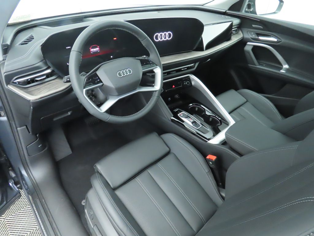 Thumbnail: 2025 Audi Q5 - 10