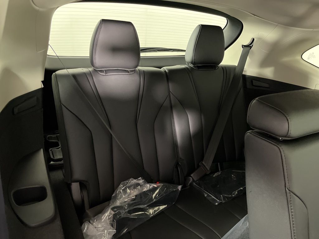 Thumbnail: 2026 Acura MDX - 14