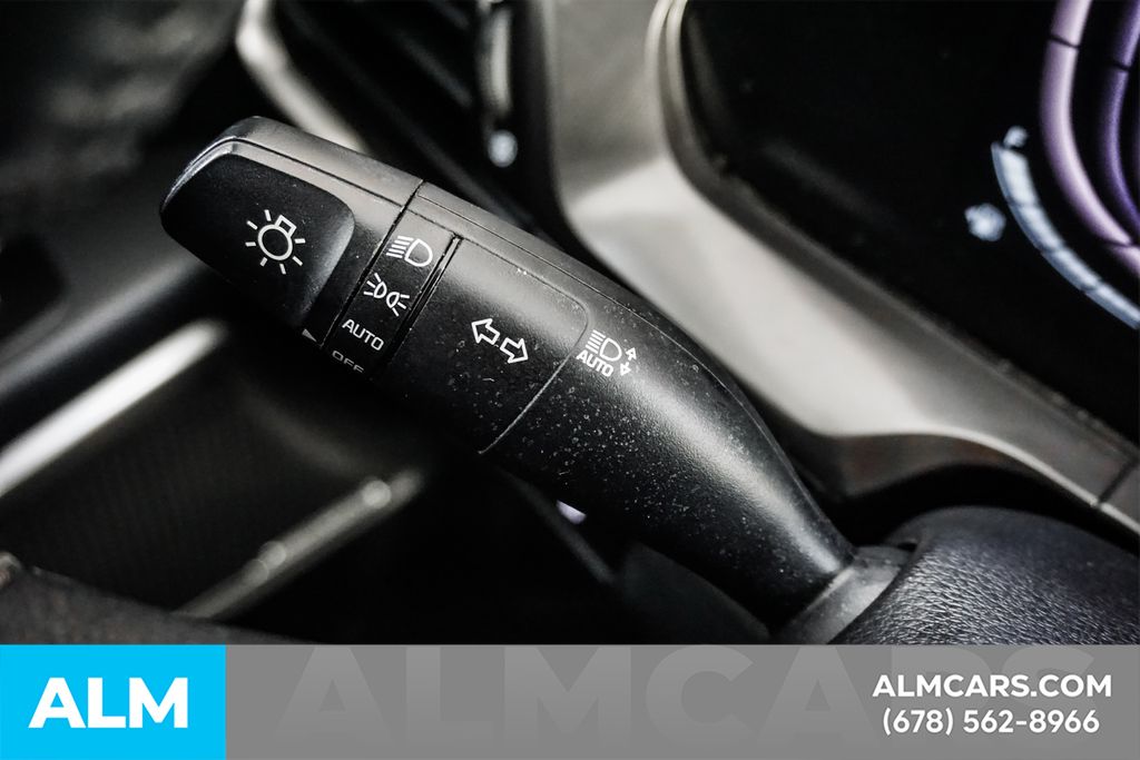 Used 2025 Black Kia S image 29