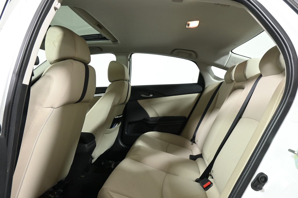 Thumbnail: 2018 Honda Civic - 6