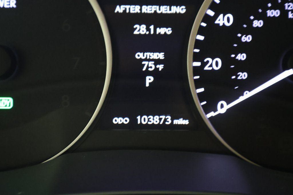Thumbnail: 2013 Lexus ES - 17