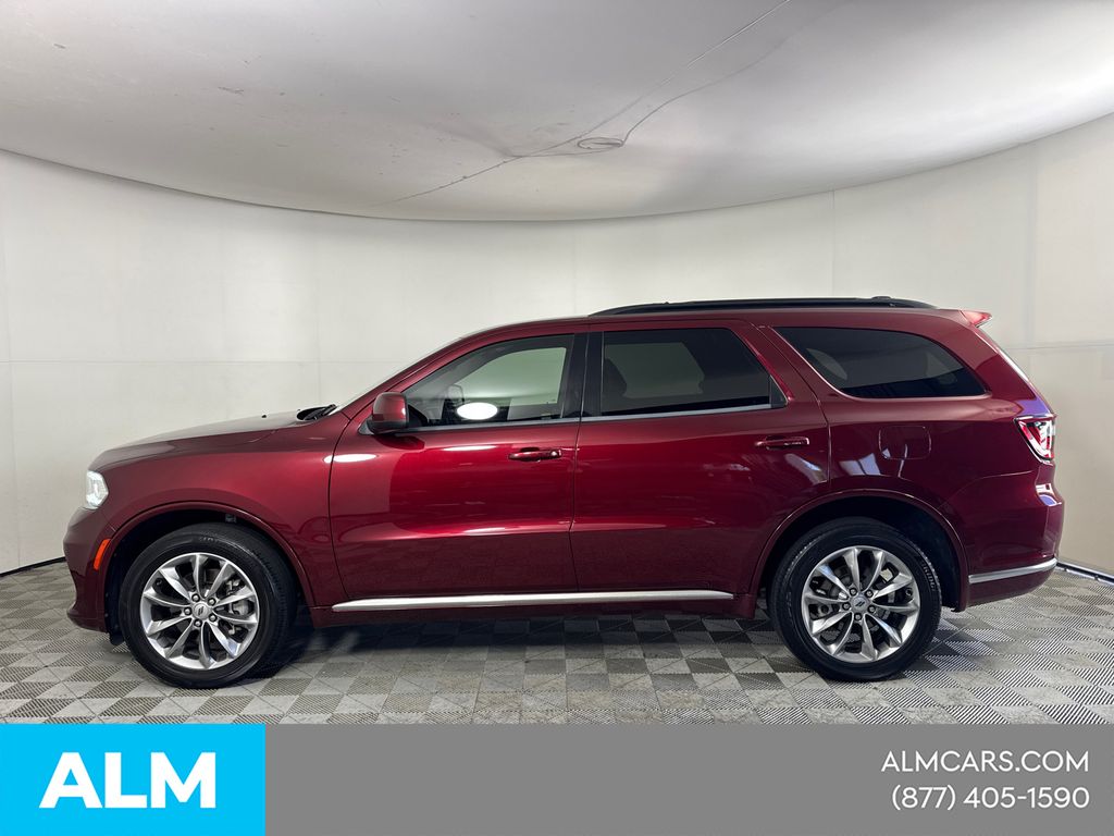 Used 2022 Red Dodge SXT image 10