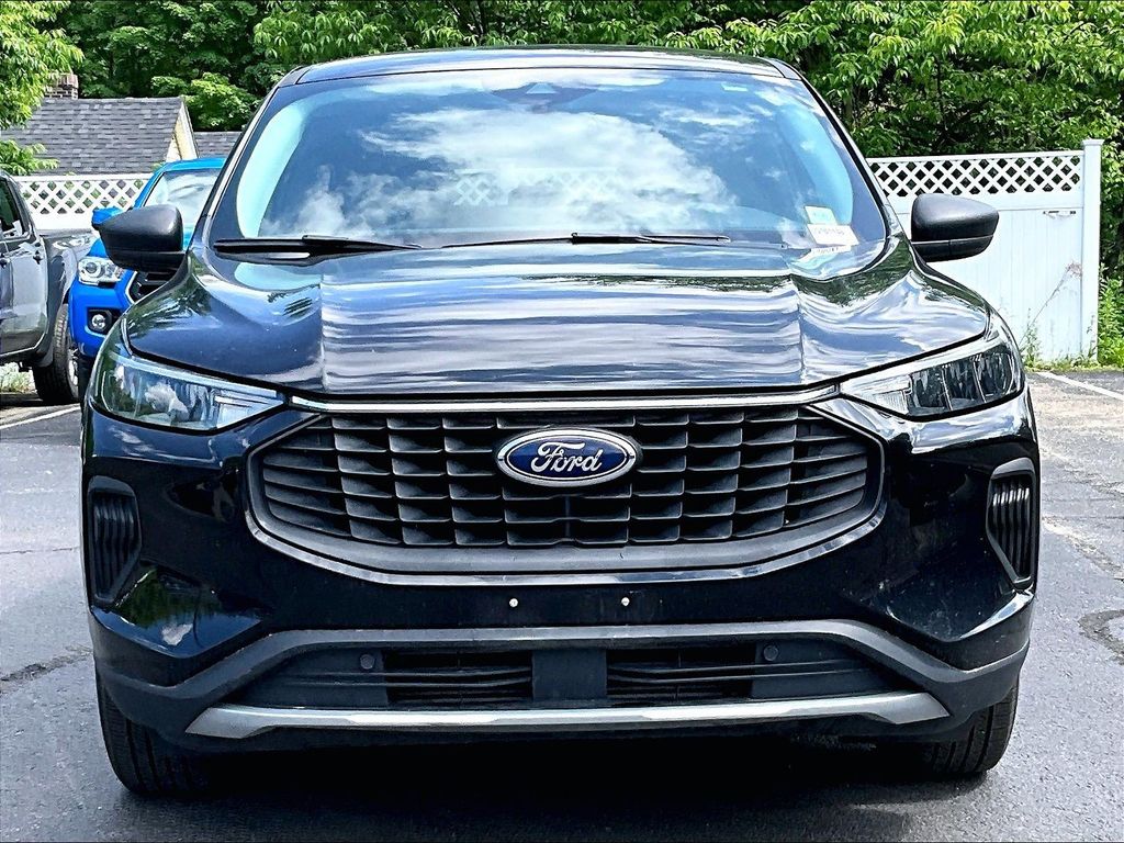 2024 Ford Escape — photo 2